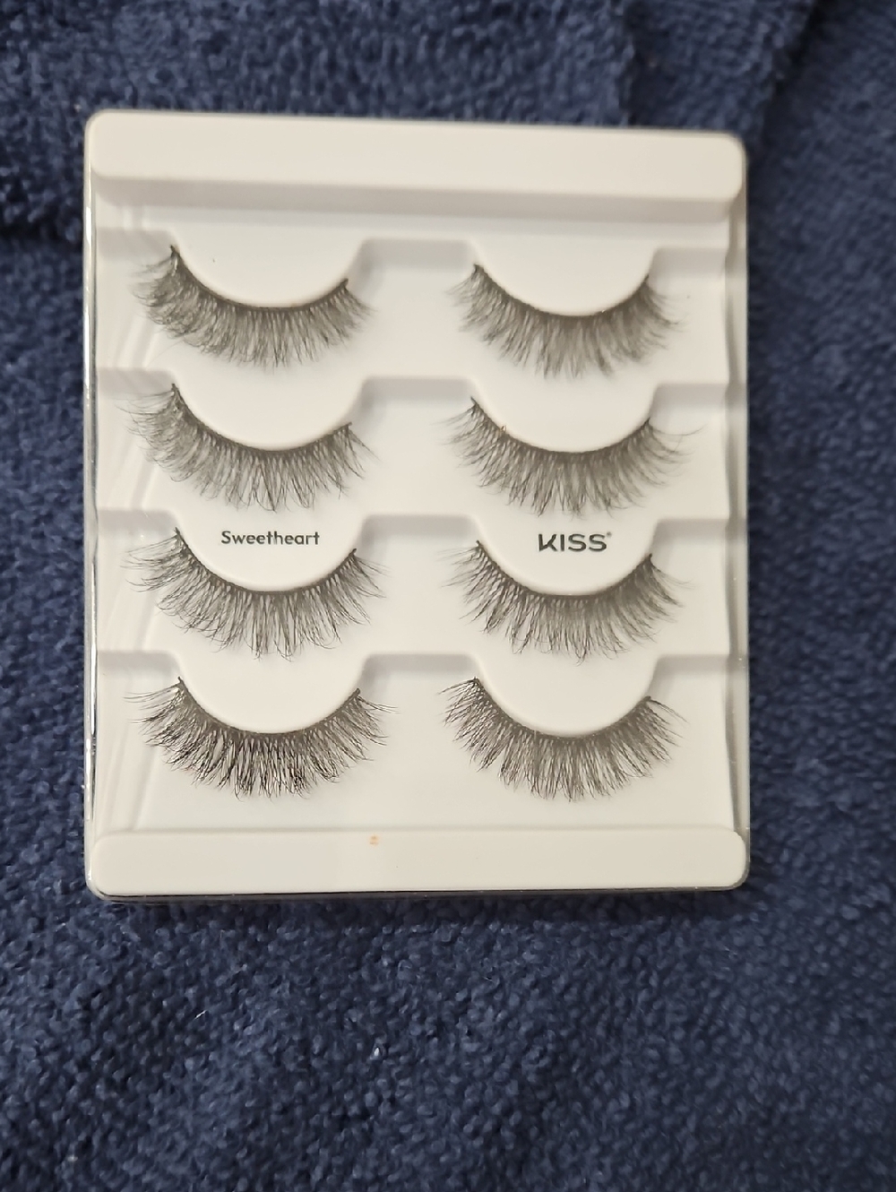 Brand New Kiss 4-Pair False Eyelashes - Black